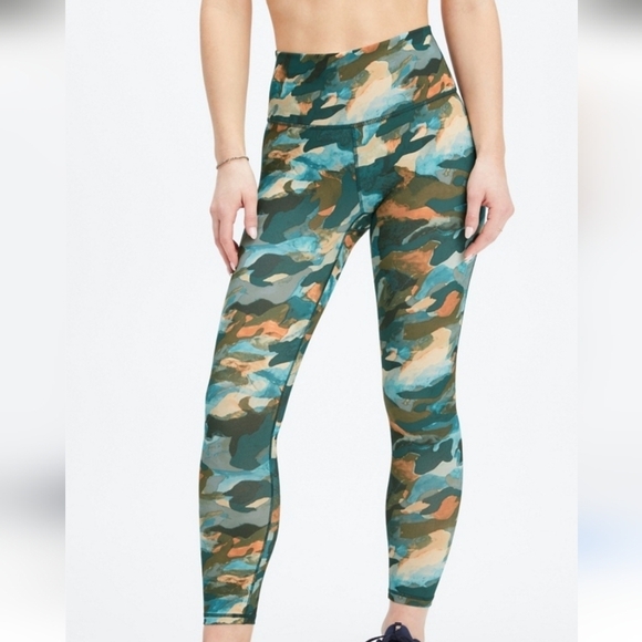 Fabletics Define PowerHold® High-Waisted 7/8 Legging Small - Picture 10 of 11
